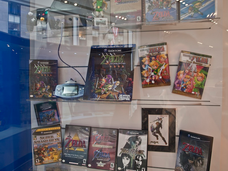 Illustration for article titled 25 Years of Zelda on Display at Nintendo World